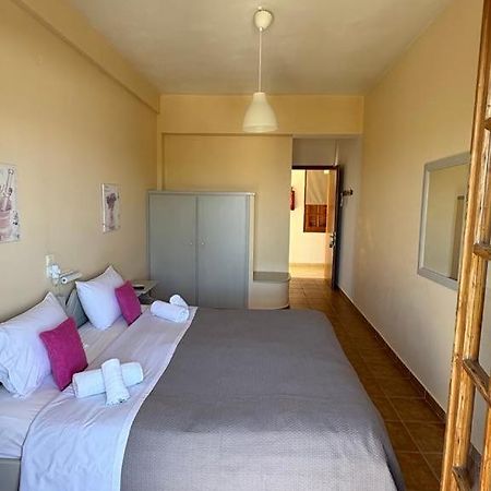 Romanza Rooms Poulithra Bagian luar foto