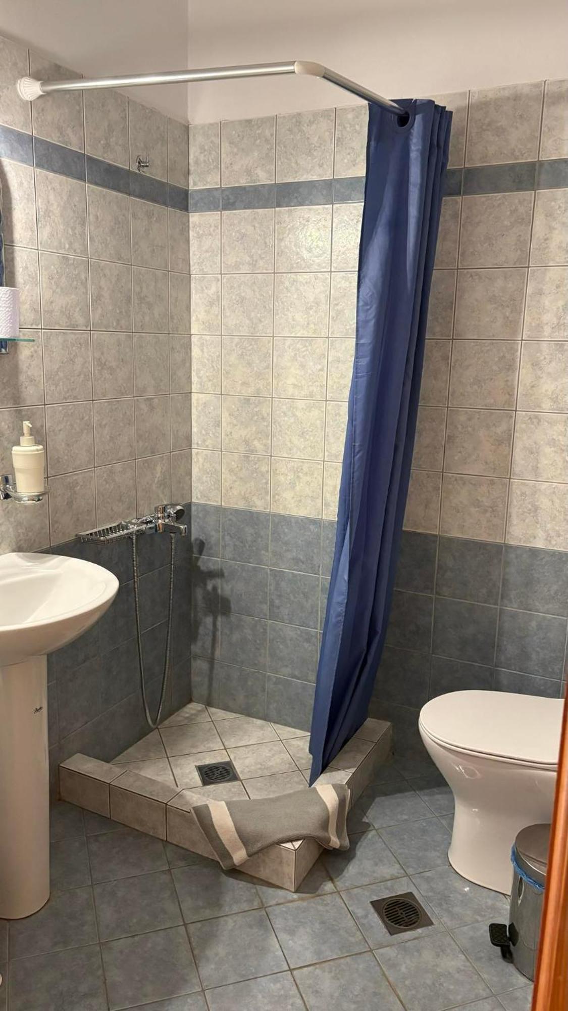 Romanza Rooms Poulithra Bagian luar foto