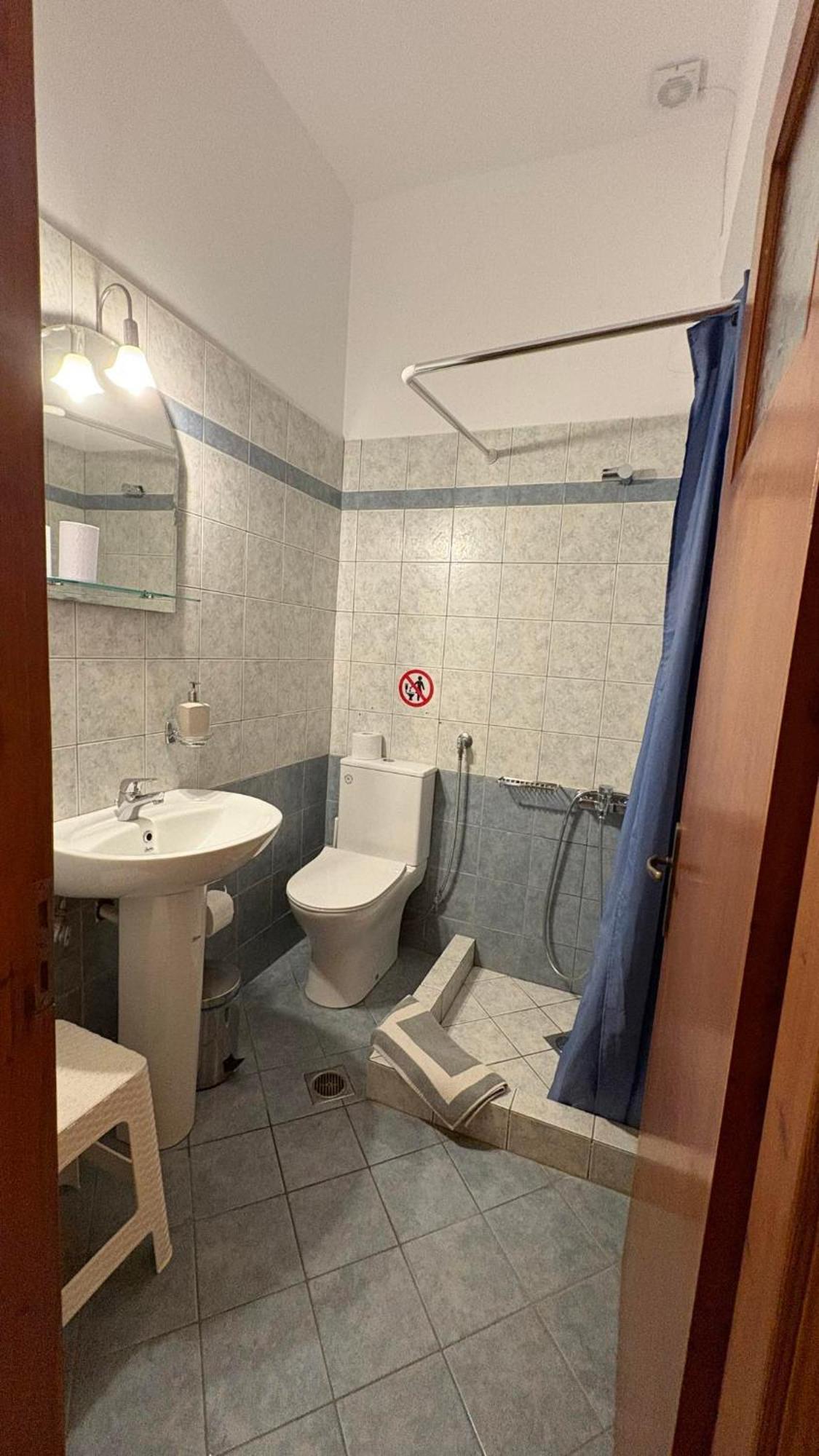 Romanza Rooms Poulithra Bagian luar foto